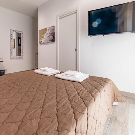 Colosseo Cozy Rooms B&B Рим Екстериор снимка
