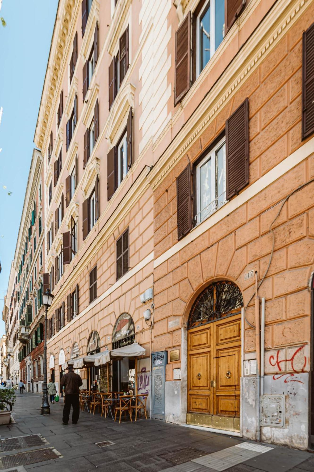 Colosseo Cozy Rooms B&B Рим Екстериор снимка